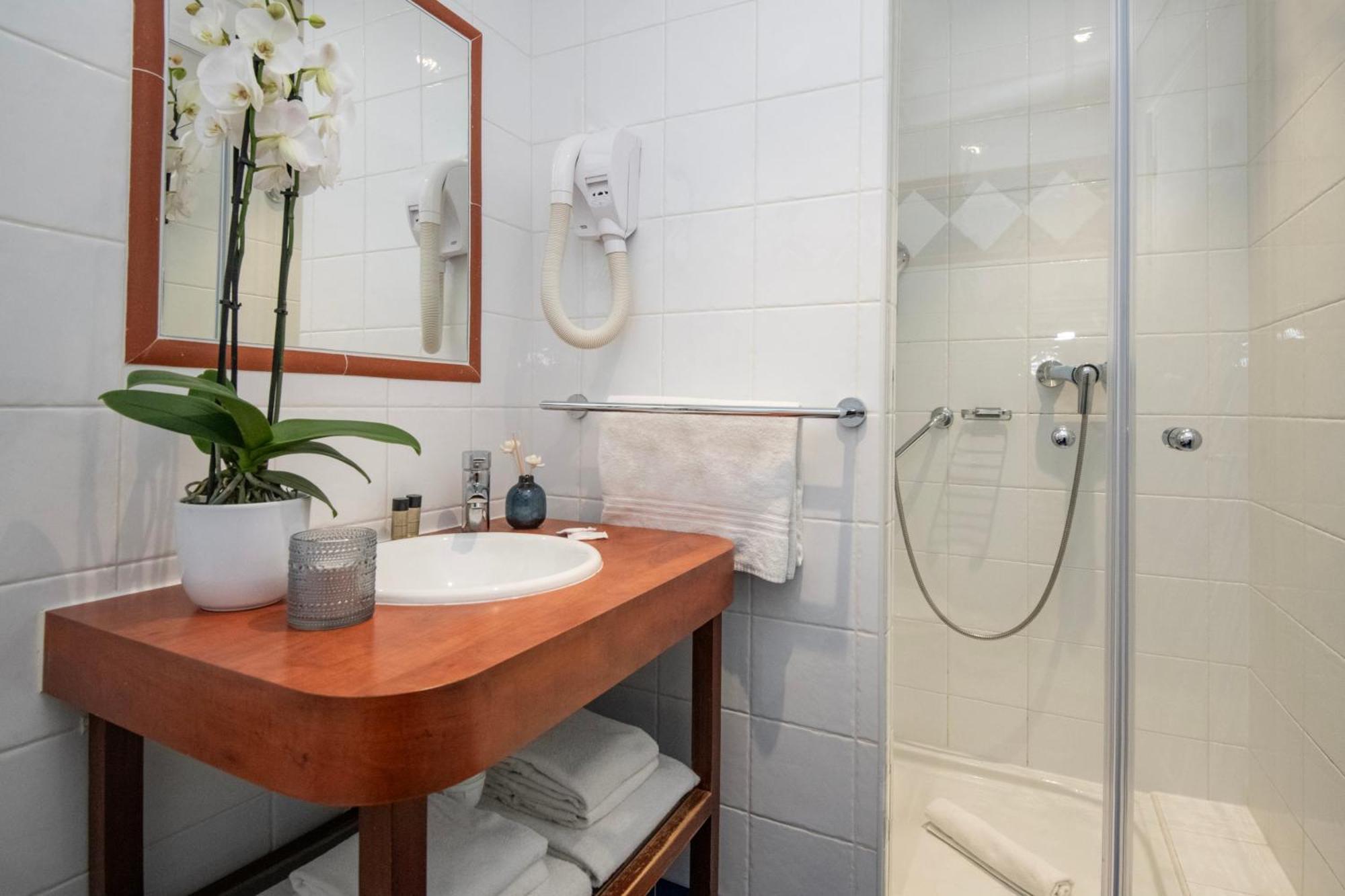 Hotel Vendome Menton - Reouverture 외부 사진
