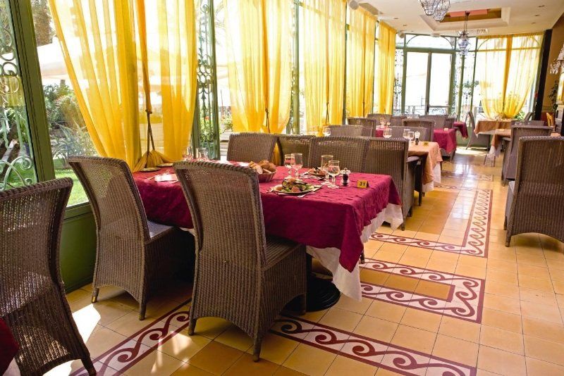 Hotel Vendome Menton - Reouverture 외부 사진